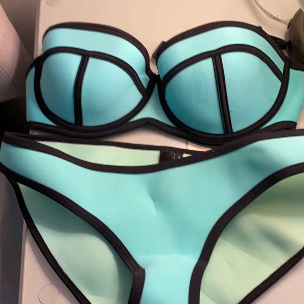 Triangl women’s bikini